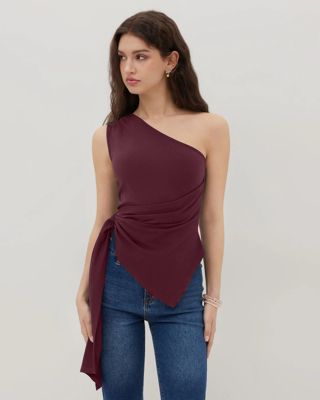Asymmetrical Neck Ruched Tank Top in Maroon - Image 3