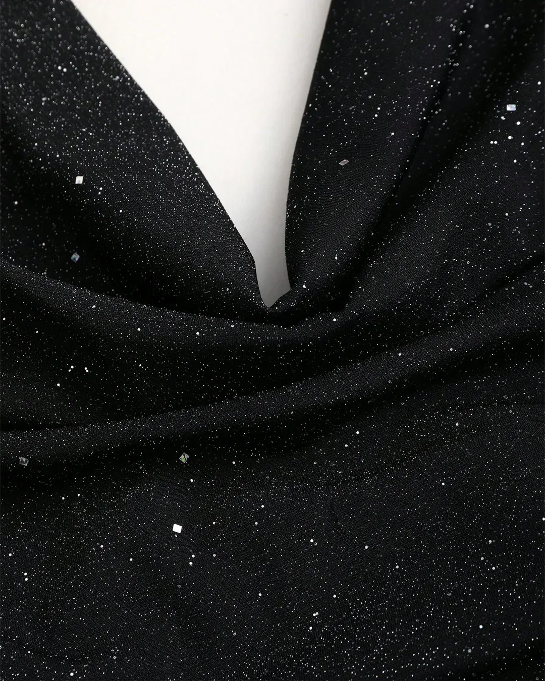 Black Glitter Halter Neck Backless Top & High-Slit Skirt Set - Image 3