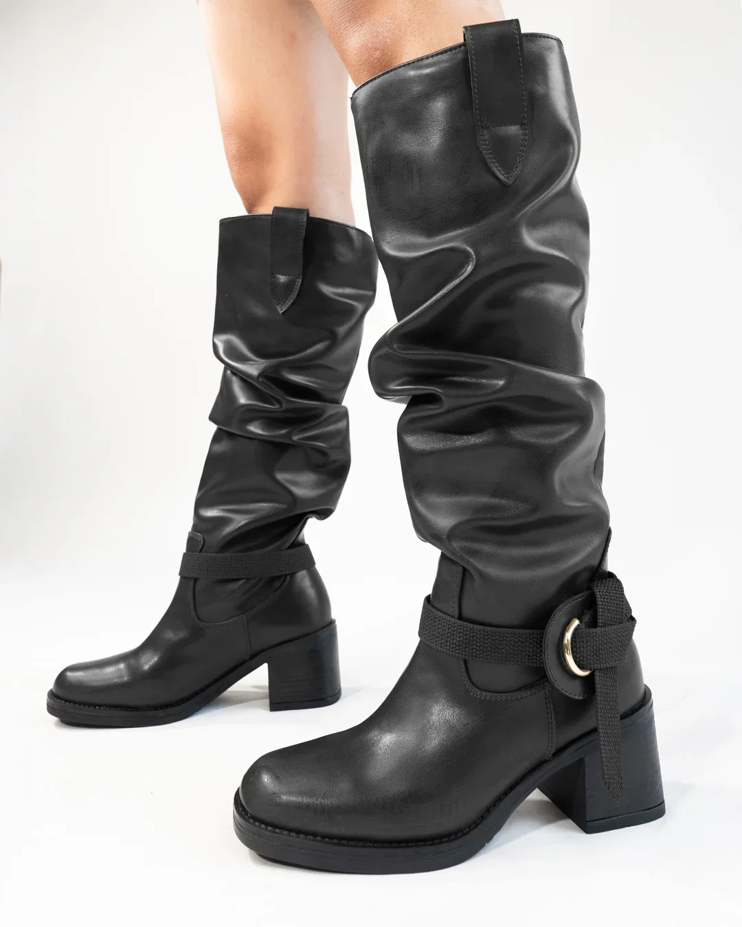 Black Knee-High Boots With Buckle And Heel - Image 4