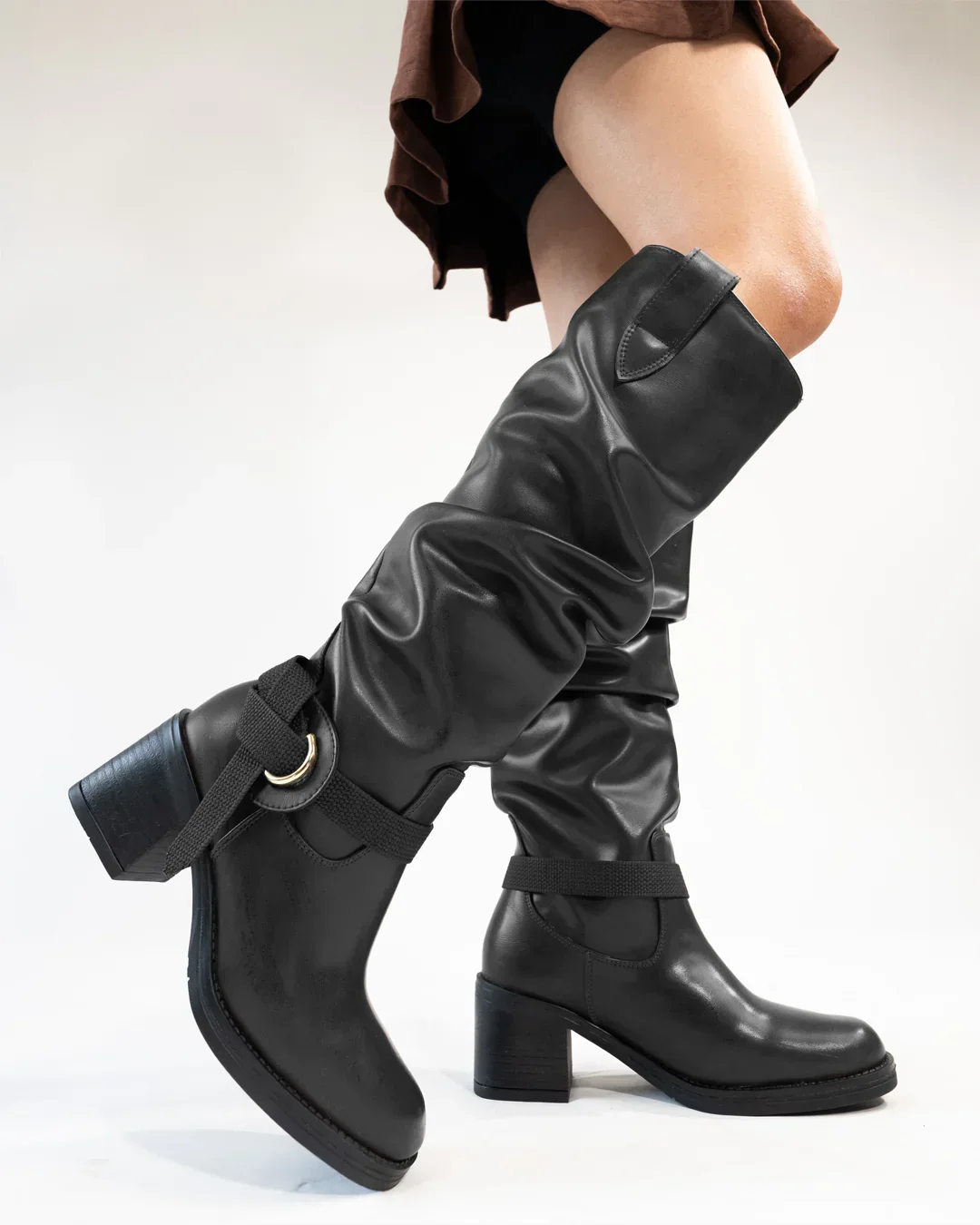 Black Knee-High Boots With Buckle And Heel - Image 6
