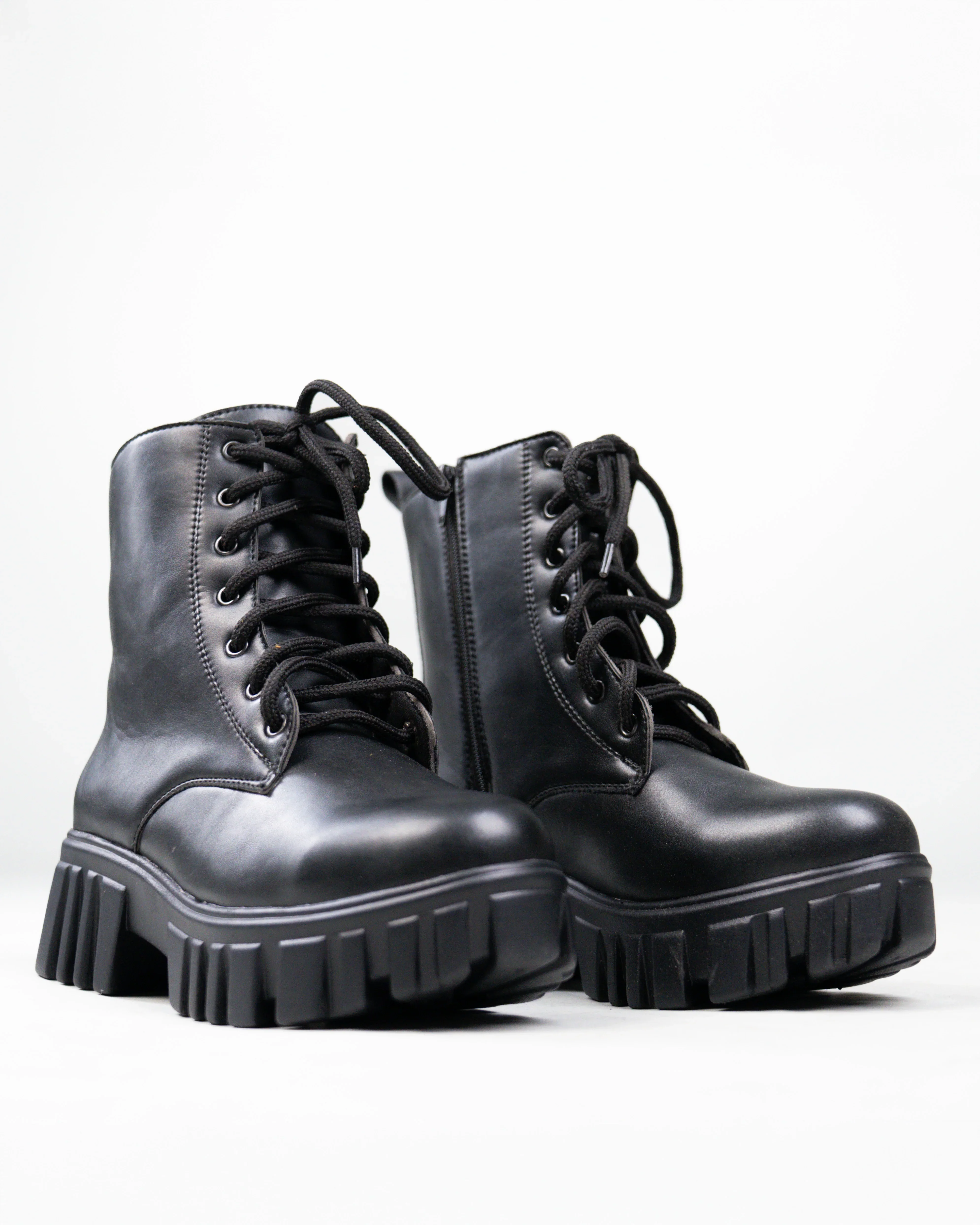 Black Knee High Boots with Chunky Low Heel - Image 4