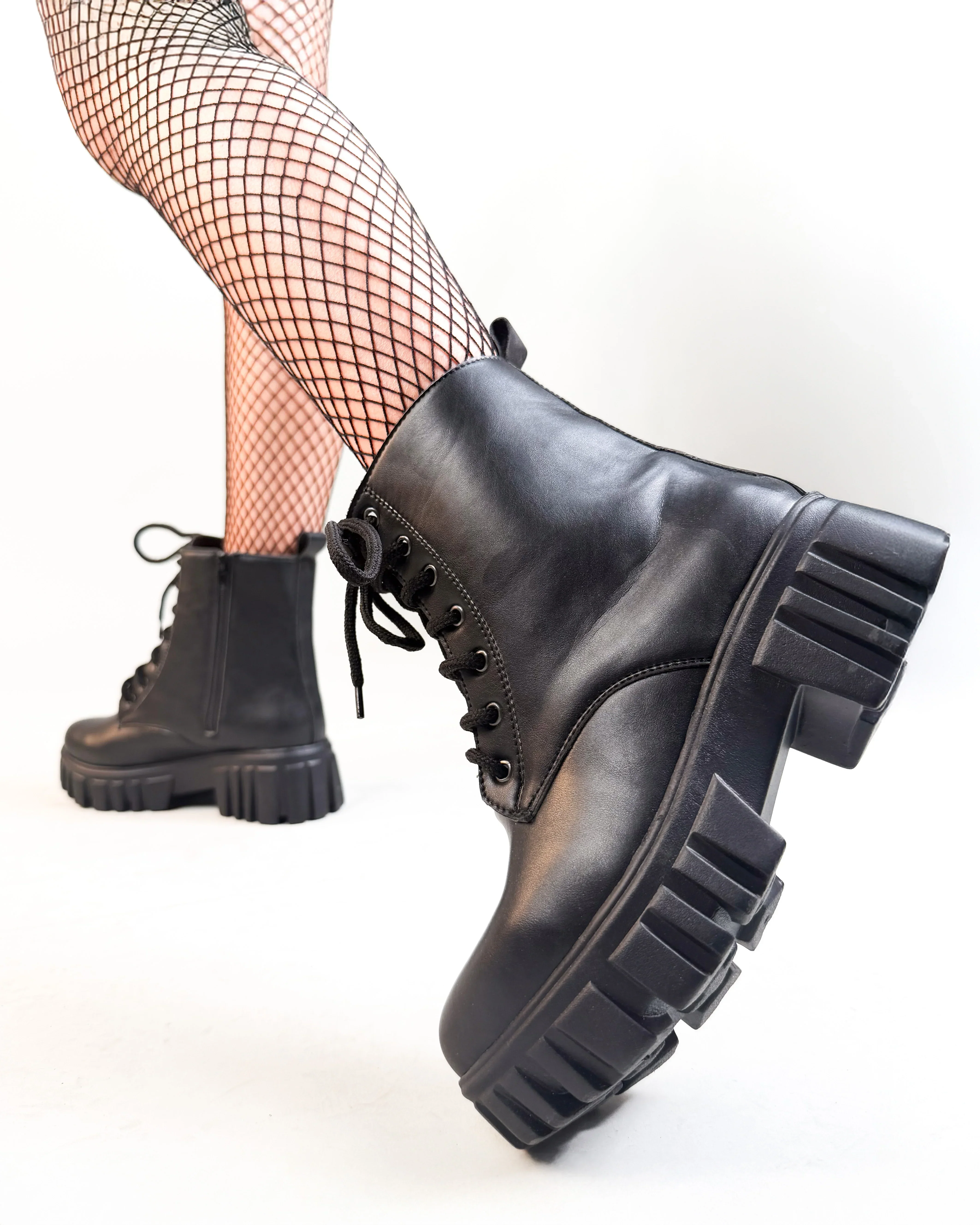 Black Knee High Boots with Chunky Low Heel - Image 5
