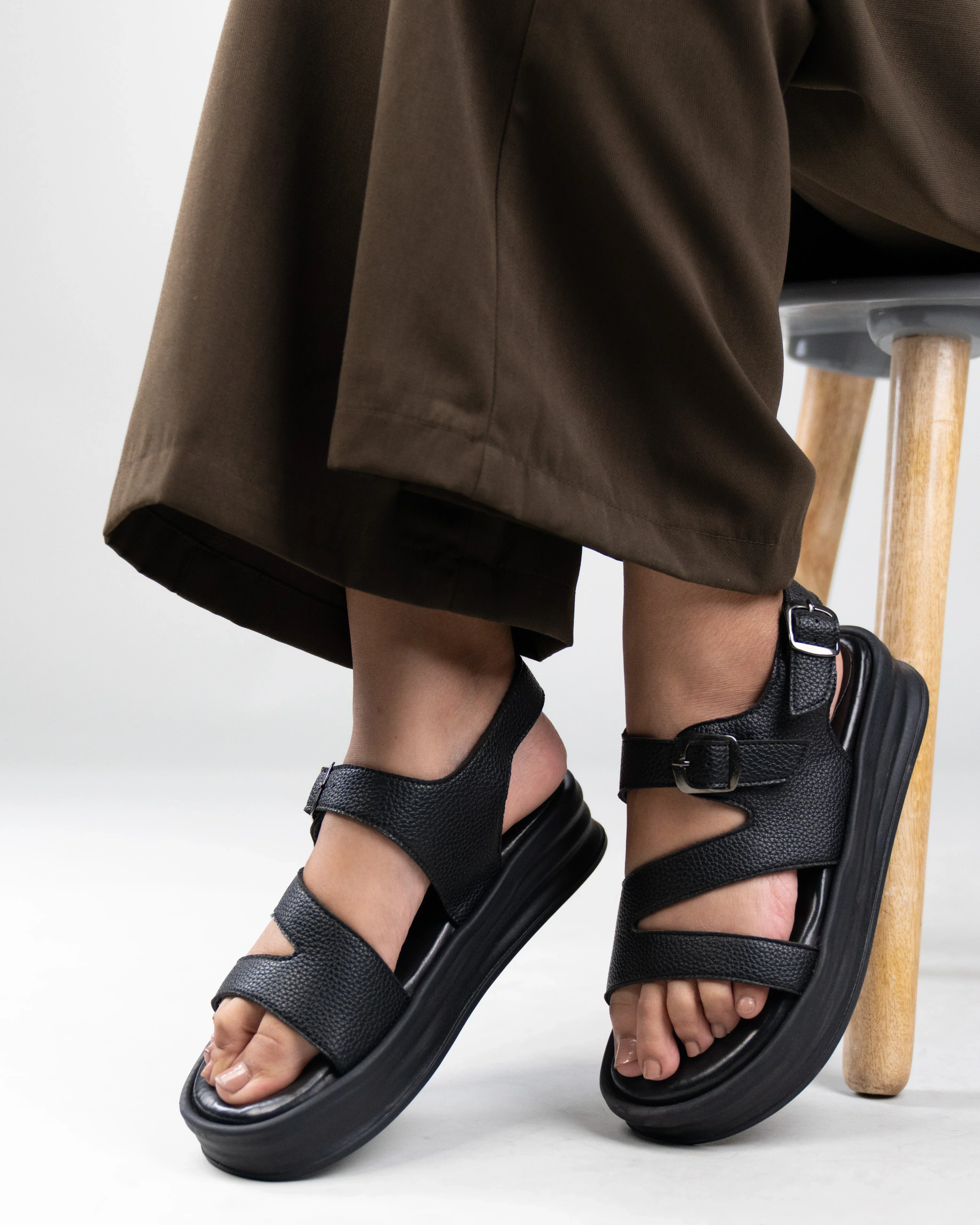 Black Open Toe Multi-Strap Sandals - Image 3