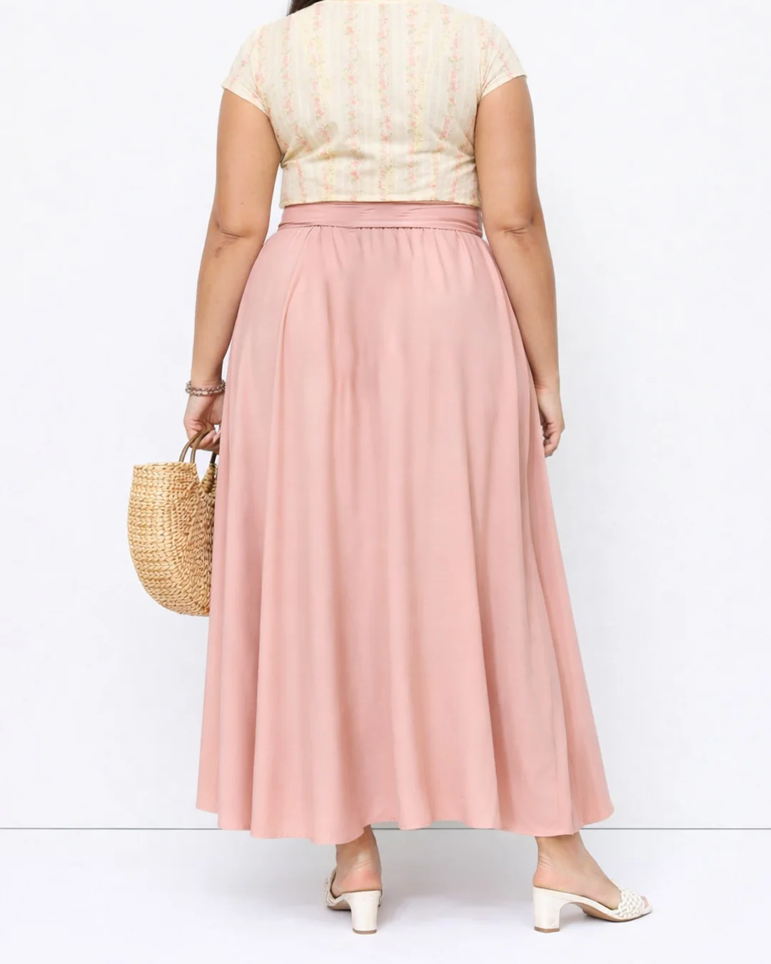 Bow Knot Flared Skirt Curve & Plus in Peach - Image 3