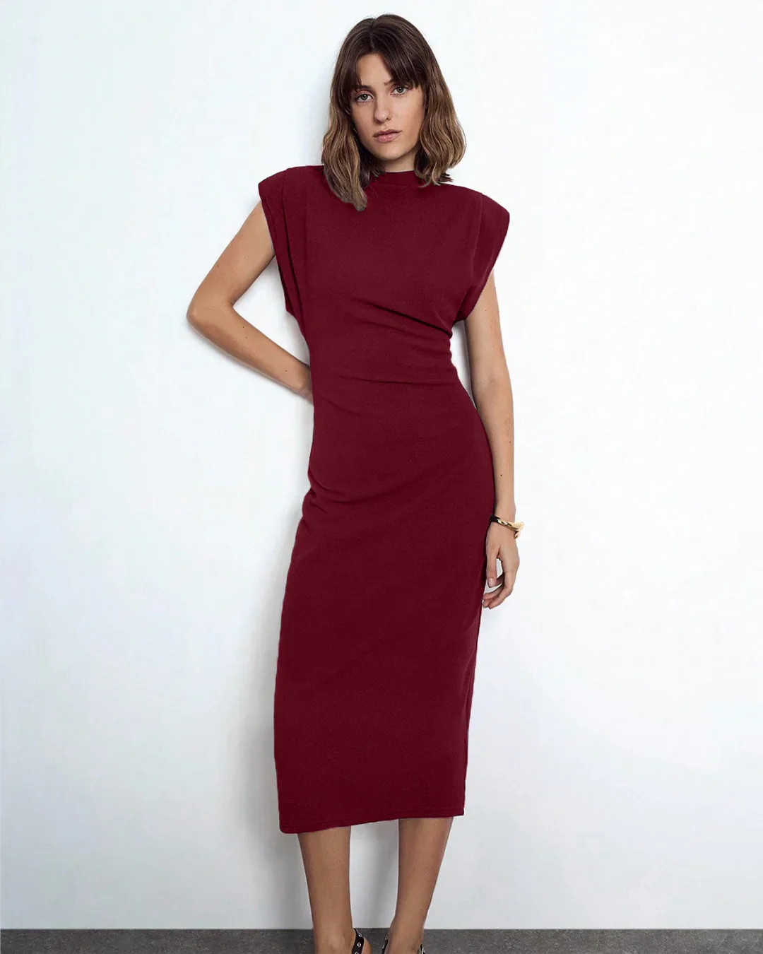 Burgundy Structured Shoulder Bodycon Midi Dress - Image 3