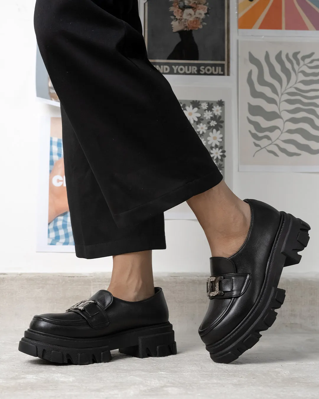Chunky Buckle Detail Black Loafers - Image 2