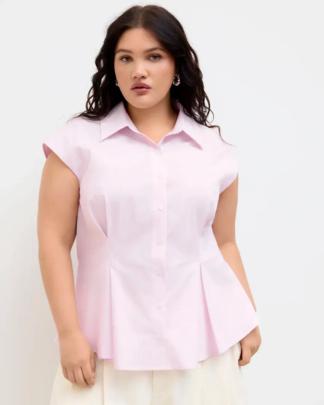 Collared Short Sleeve Button Down Shirt Curve & Plus - Image 4