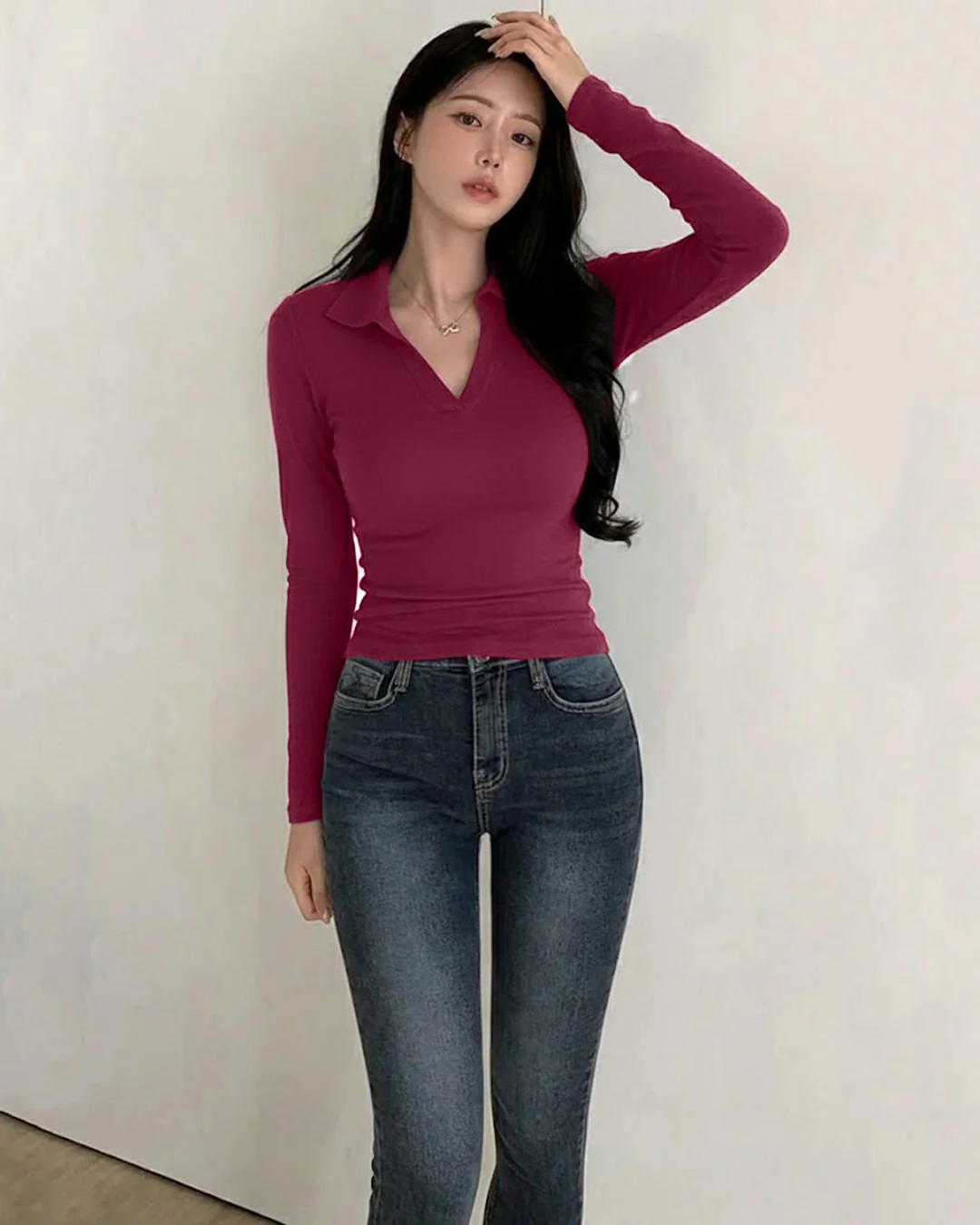 Collared V-Neck Slim Fit Solid Full Sleeve Crop Top in Maroon - Image 3