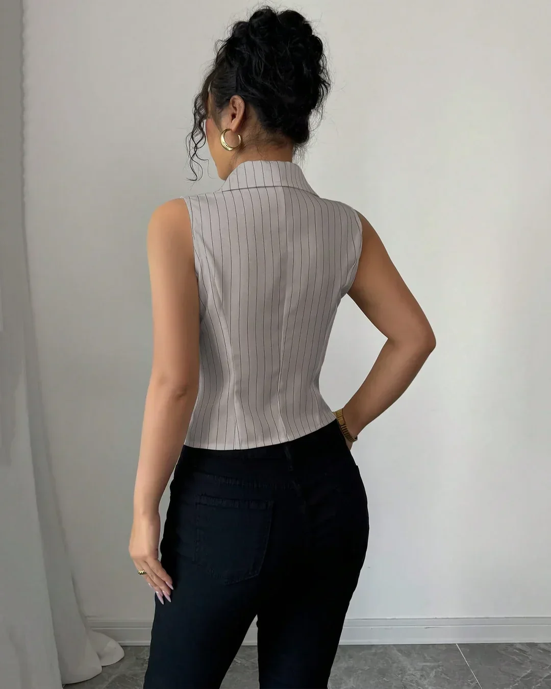 Collared V-Neck Slim Fit Straight Hem Pinstripe Sleeveless Top - Image 2