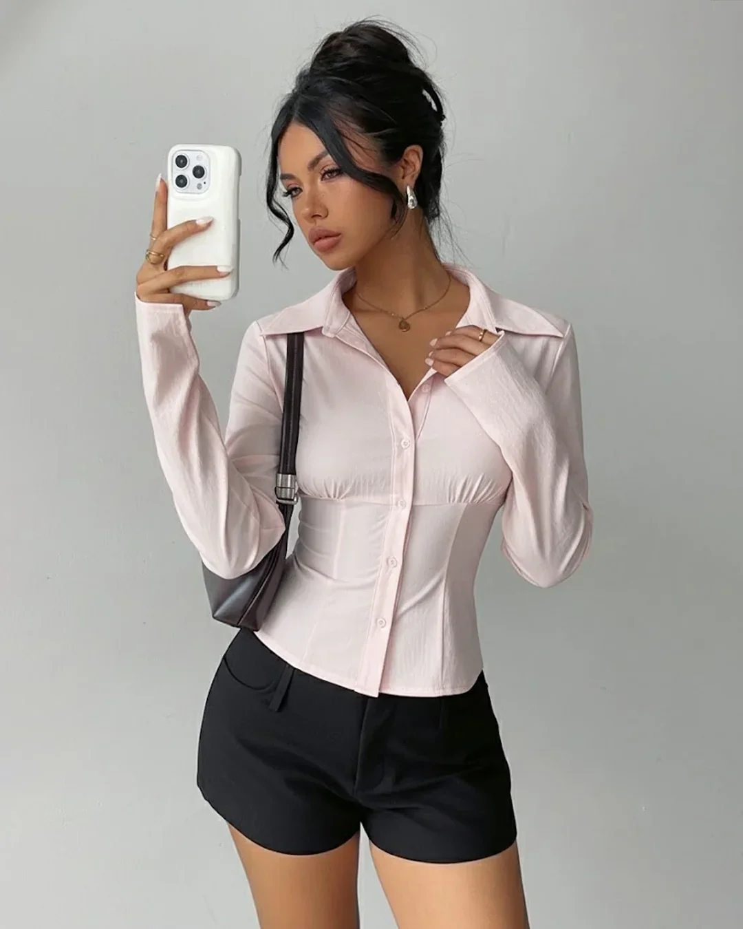 Collared V-Neck Slim Fit Straight Hem Ruched Waist Top in Baby Pink - Image 3