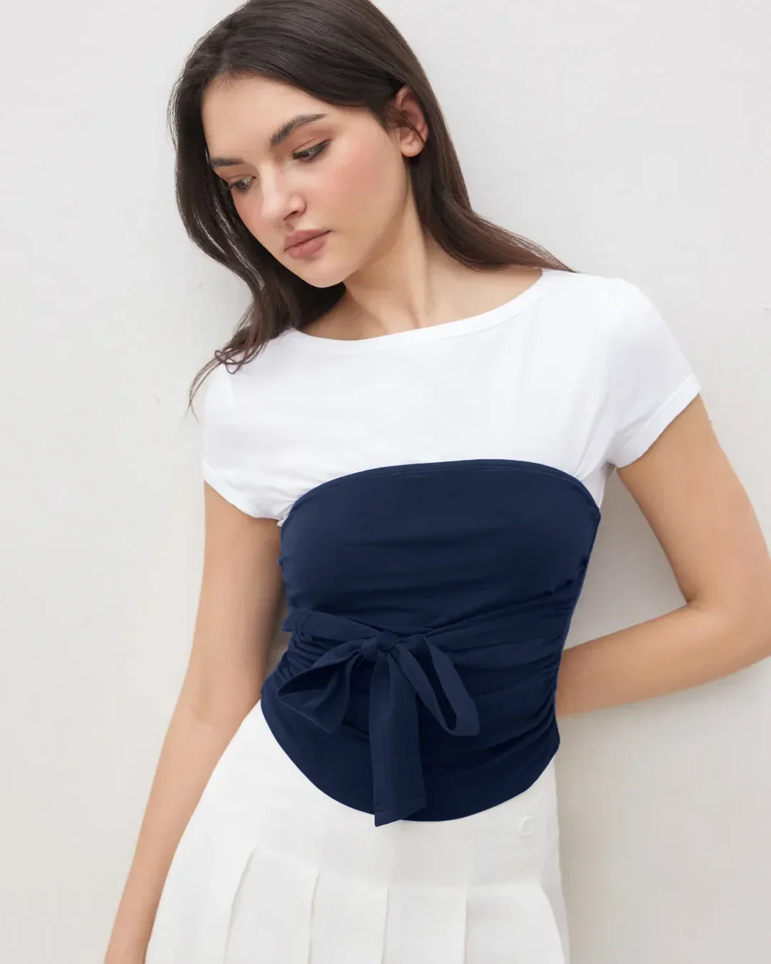Colorblock Ruched Waist Tie Top in White & Navy Blue - Image 3