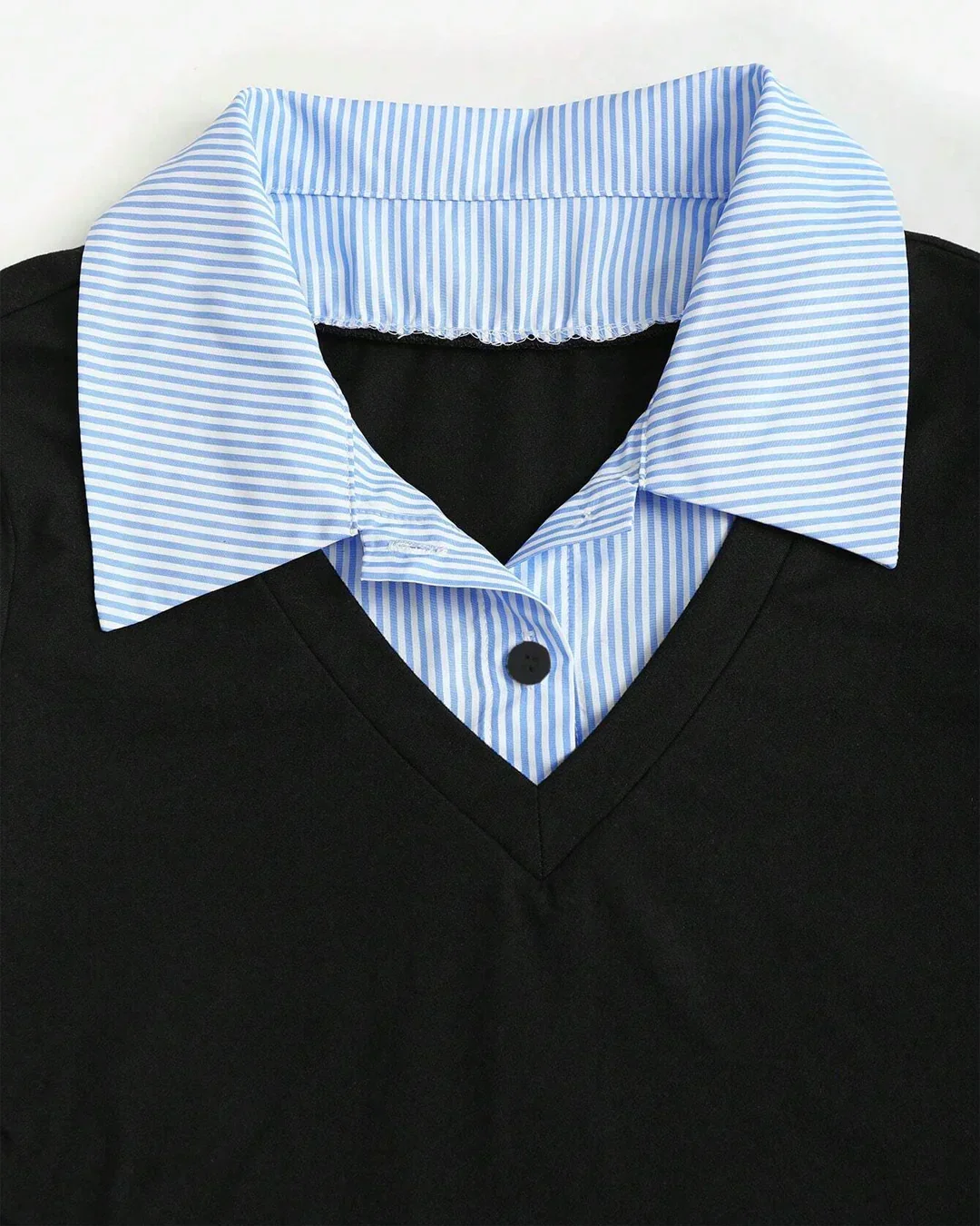 Collared Neck Contrast Cuff Knitted Full Sleeve Top in Blue and Black - Image 3