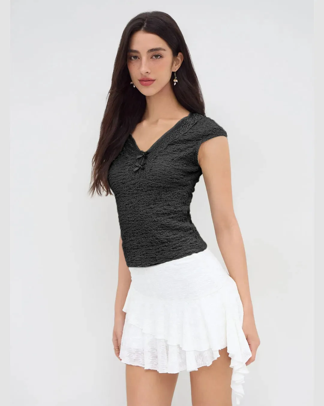 Cute V-Neck Bow Detail Tee in Black - Image 3