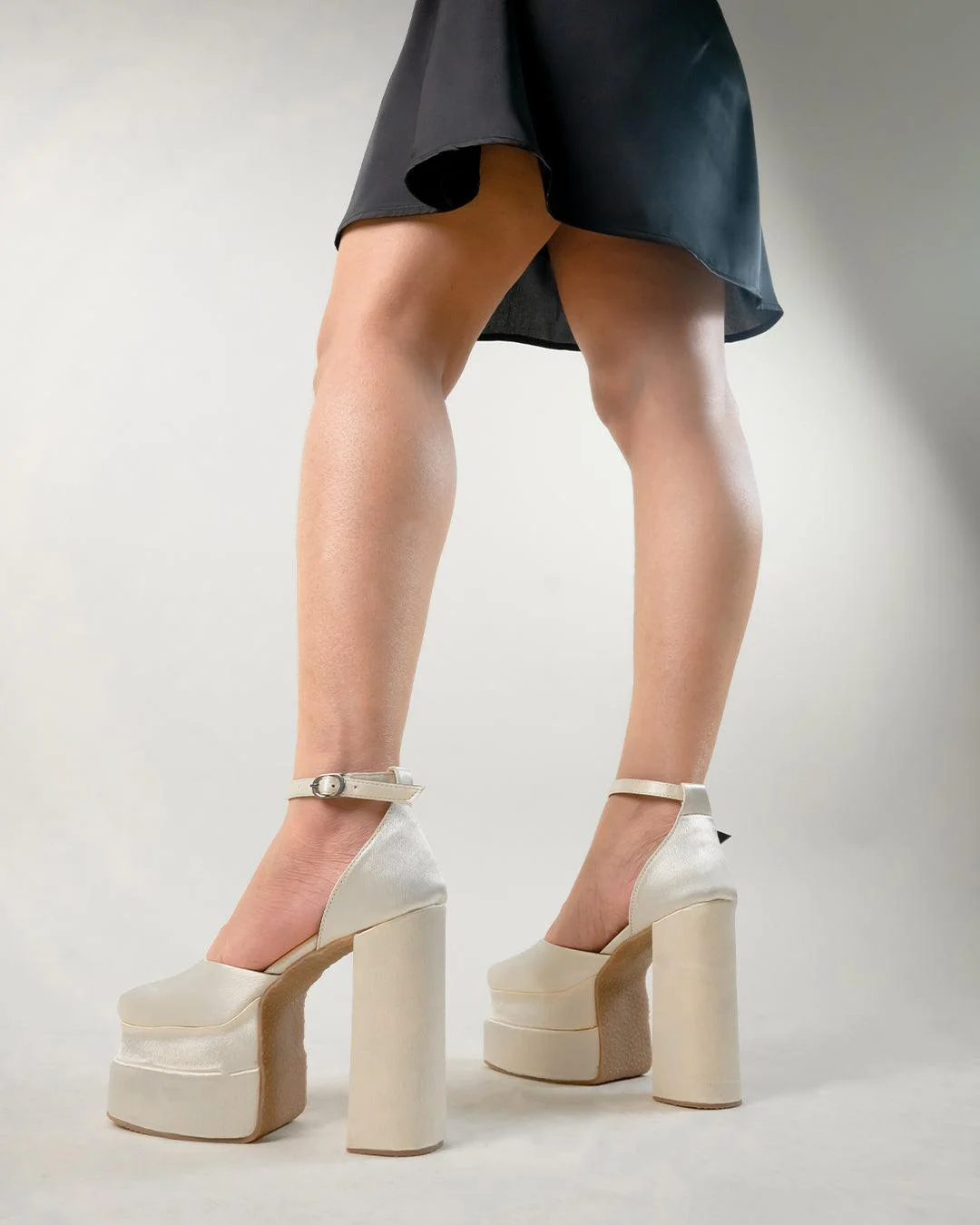 Diva Of Pinterest Offwhite Pumps Footwear - Image 3