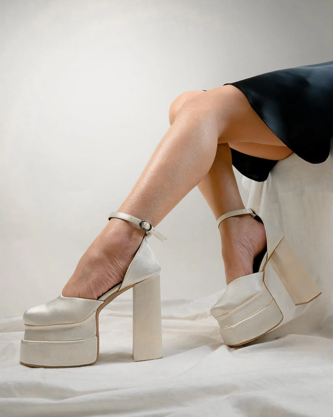 Diva Of Pinterest Offwhite Pumps Footwear - Image 4