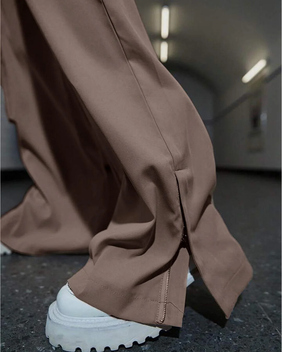 Double Waisted Flap Pocket Cargo Pants In Cappuccino - Image 3