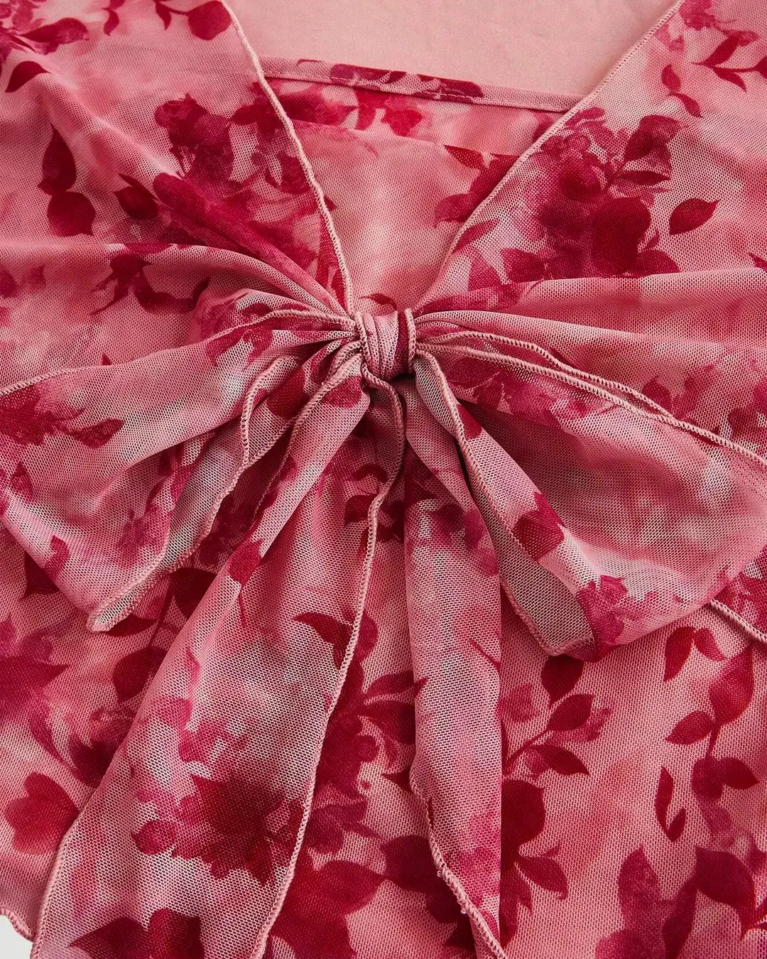 V Neck Tie-Up Bell Sleeve Floral Crop Top in Pink - Image 4