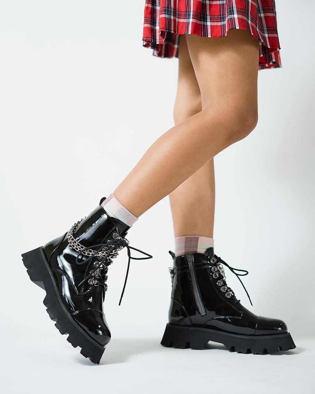 Gothic Moodboard Aesthetic Chain Detail Chunky Boot - Image 2
