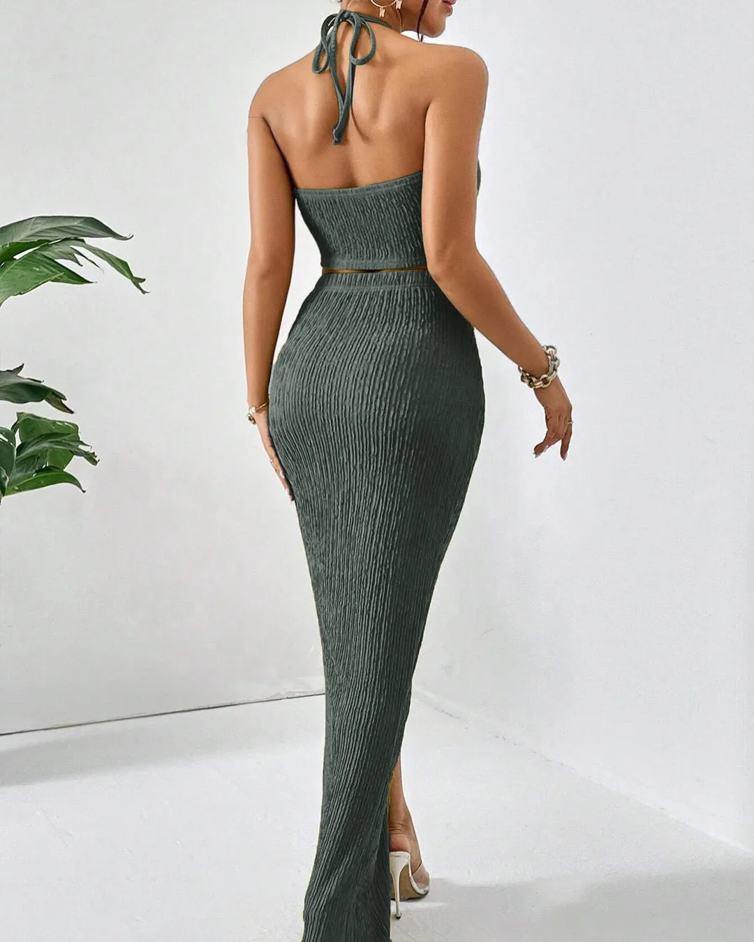 Halter Neck Tank Top And Waist Twisted Knot Mini Skirt Two Piece Set In Olive Green - Image 2