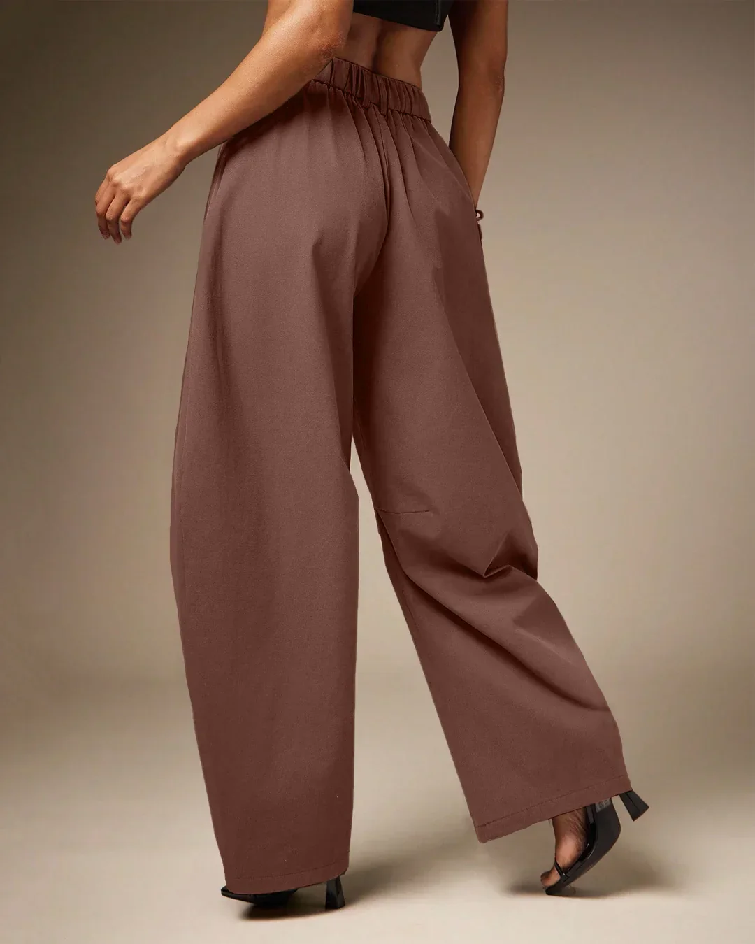 High-Waist Pleated Oversized Trousers in Brown - Image 3