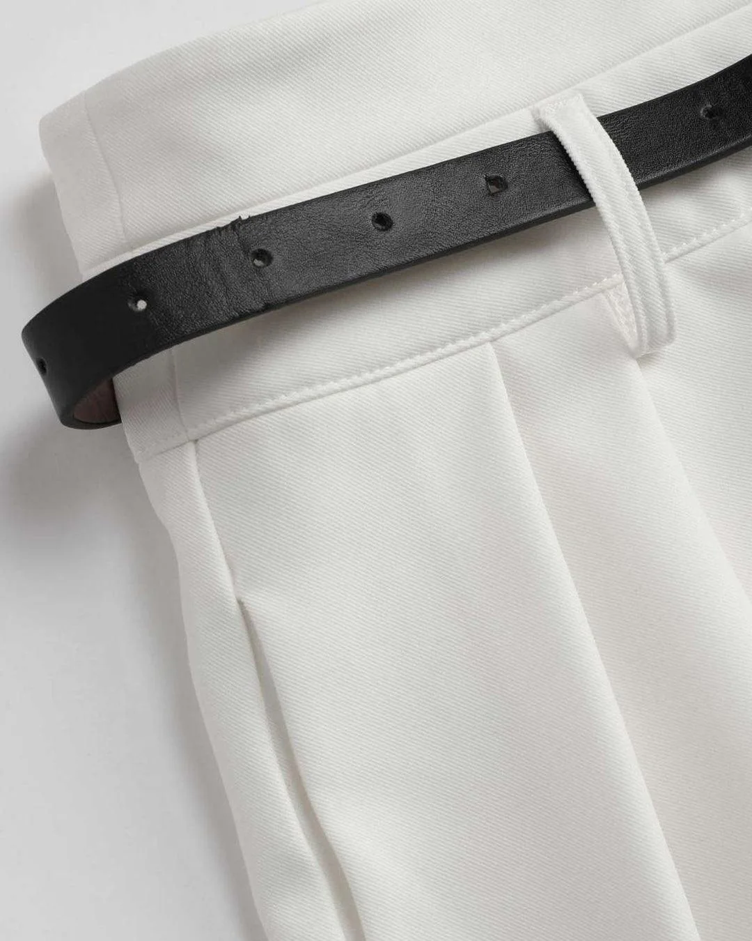 High Waist Pleated Pants With Tailored Vest Style Top In White - Image 8