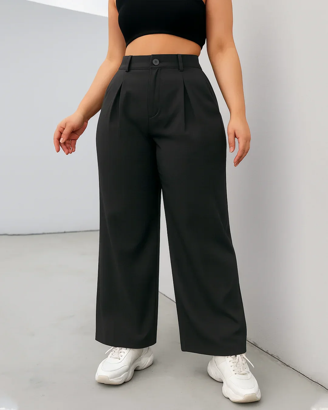 High-Waist Pleated Wide-Leg Trousers in Black Curve & Plus - Image 3
