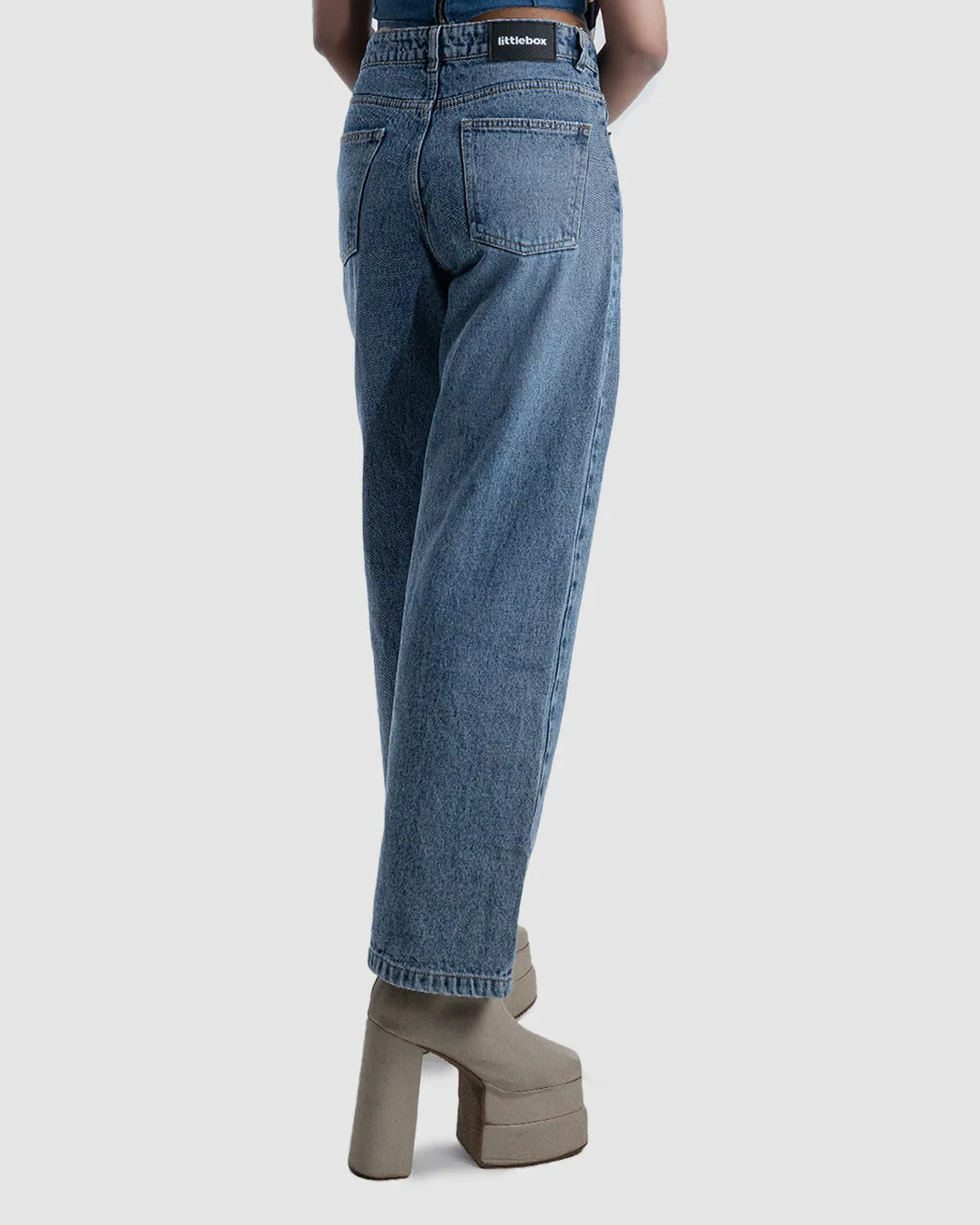 High Waist Regular Mid Rise Jeans In Blue - Image 2