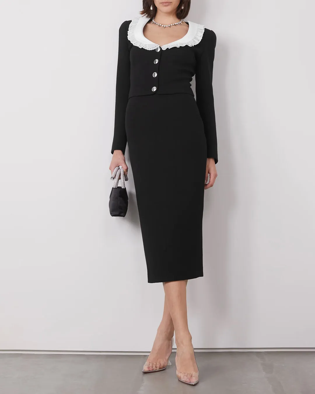 High Waisted Solid Split Thigh Skirt In Black - Image 2