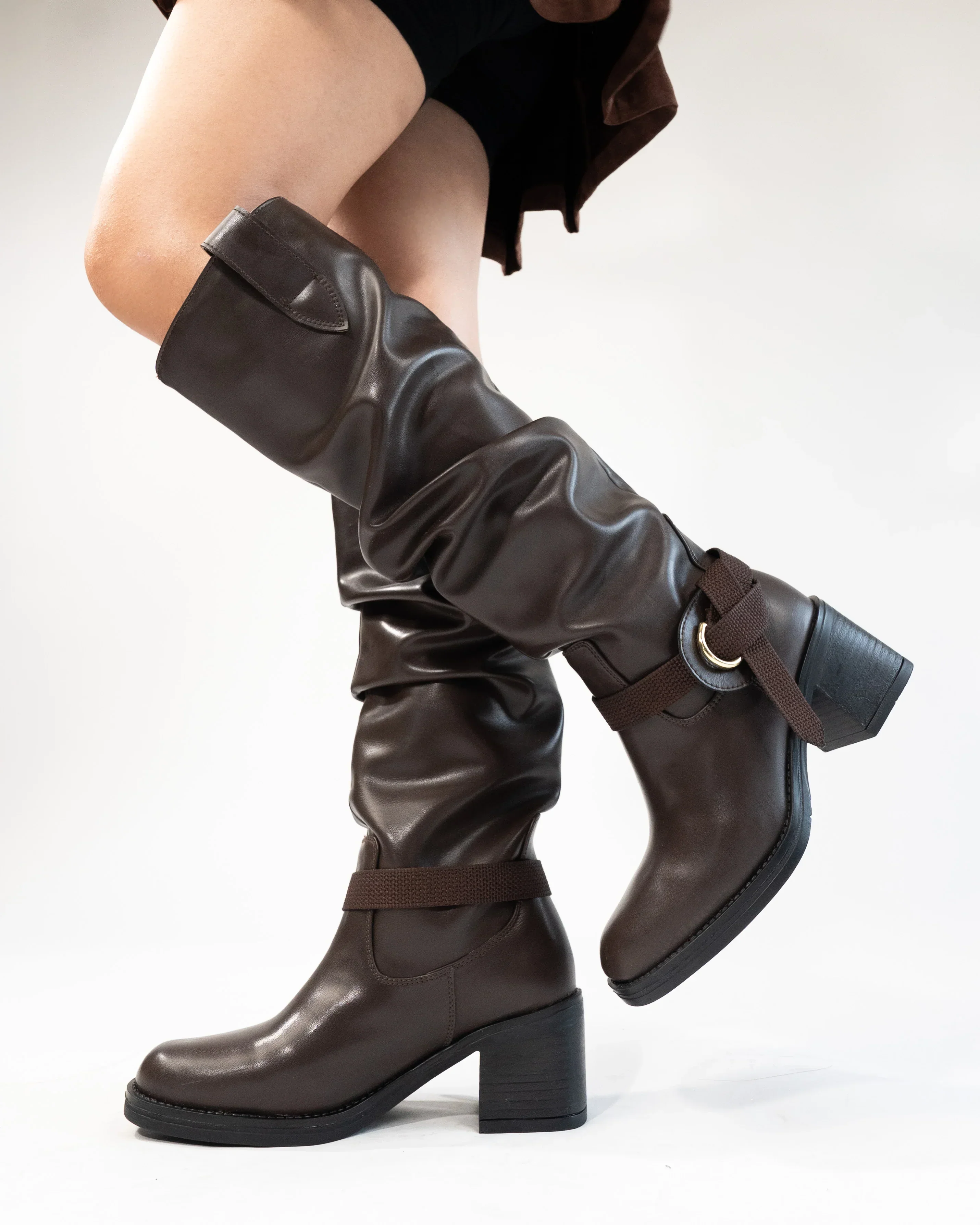 Brown Knee-High Boots With Buckle And Heel - Image 3