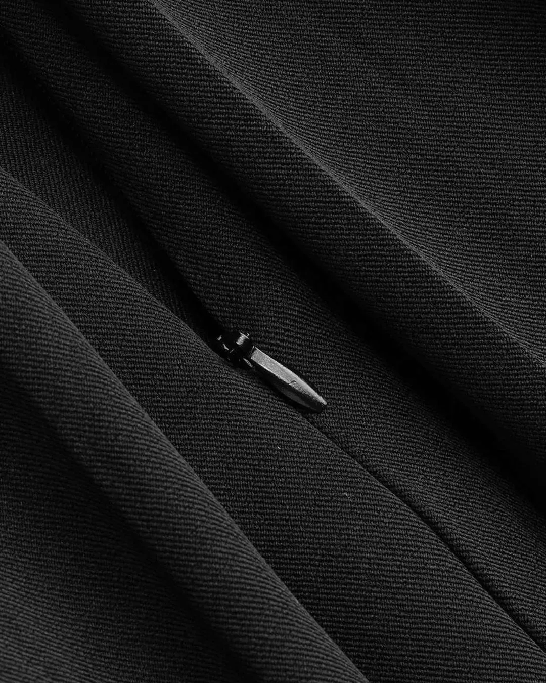 Korean Style High Waist Pleated Black Skirt - Image 5