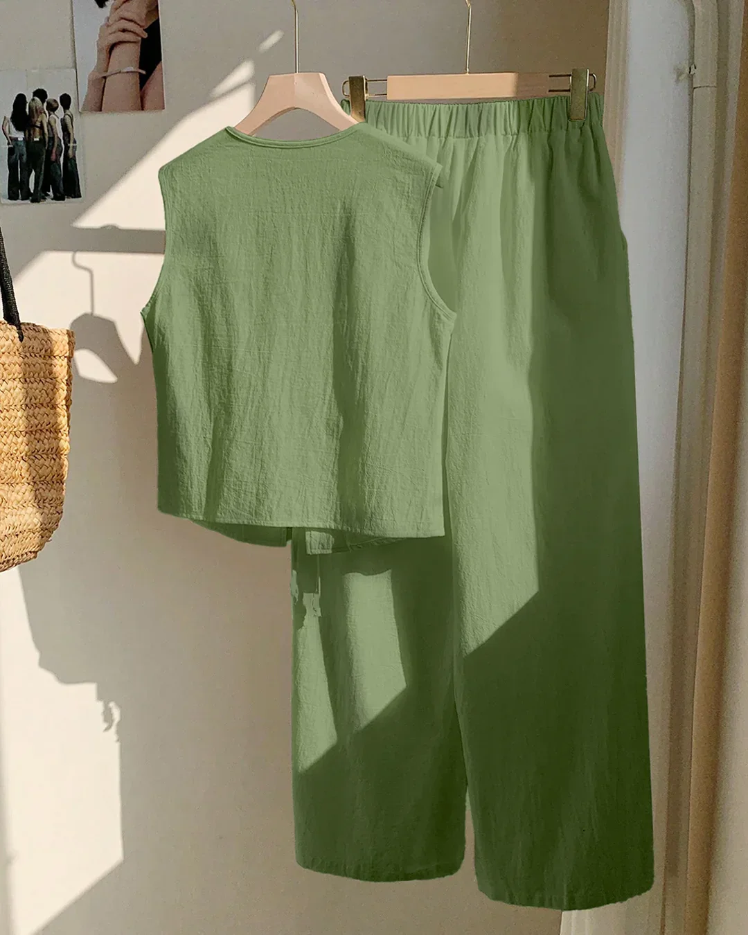 Light Pista Sleeveless Tie-Back Top & Wide-Leg Pants Co-Ord Set - Image 2