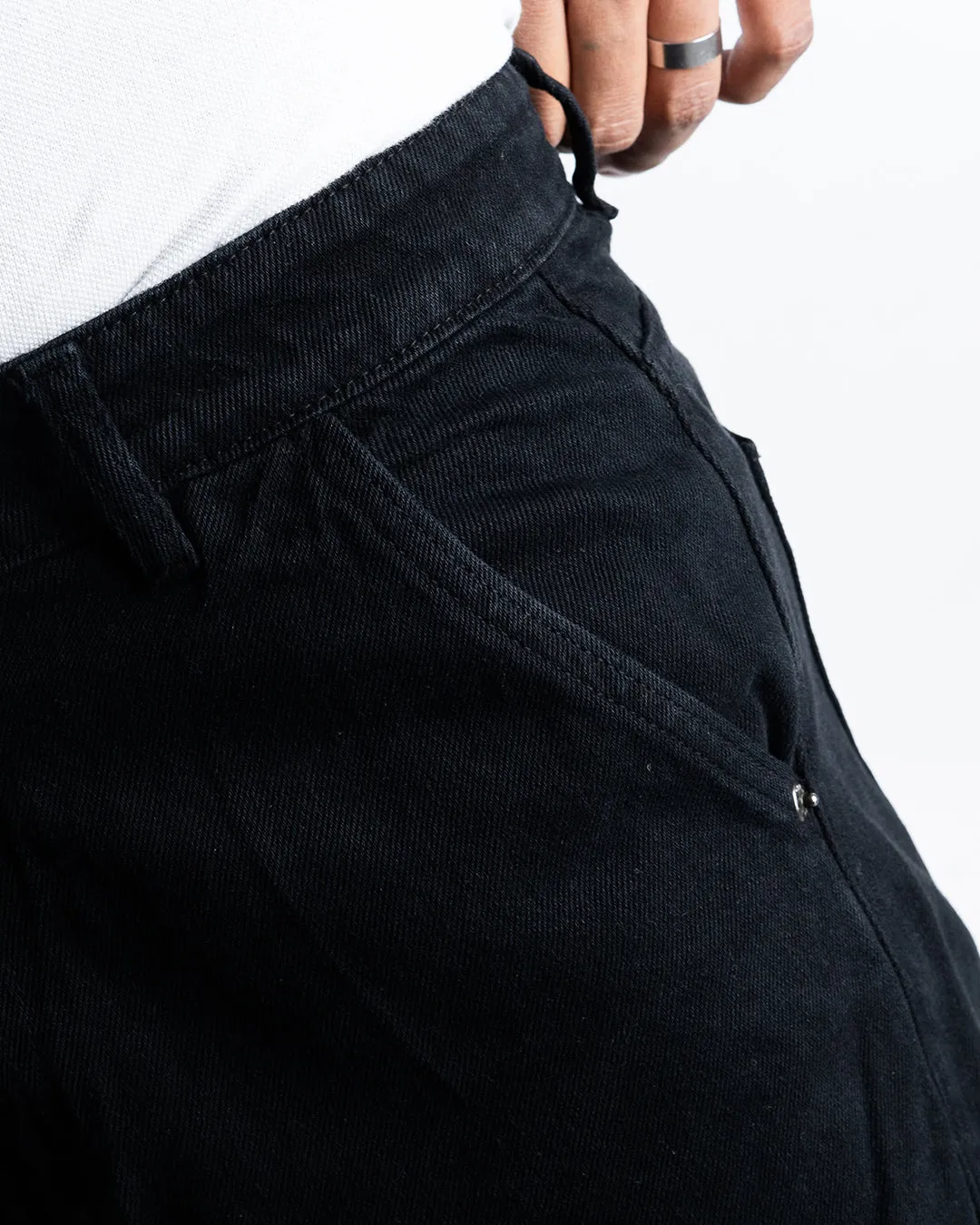 Men High-Rise Low Distress Black Cargo Jeans - Image 3