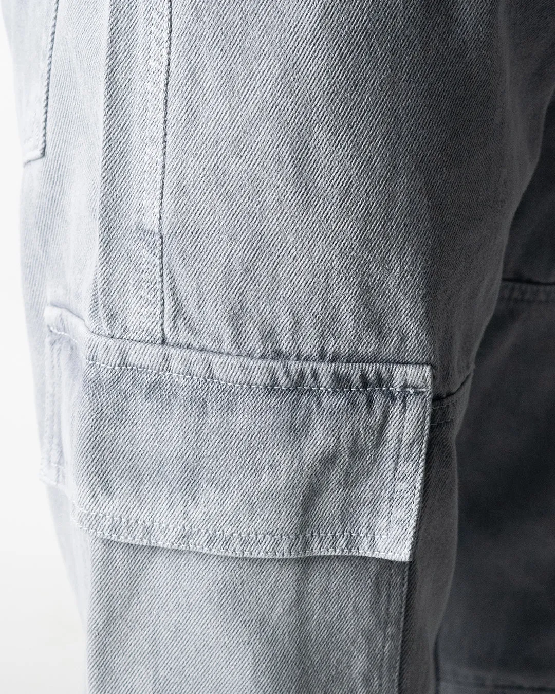 Men Regular Mid Rise Grey Jeans - Image 5