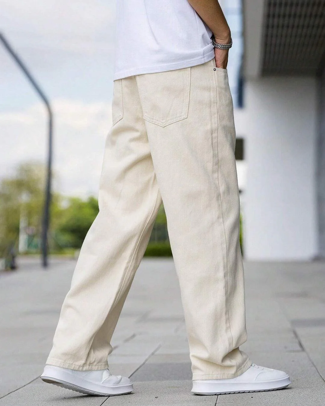 Men Relaxed Fit Mid Rise Beige Trouser - Image 2