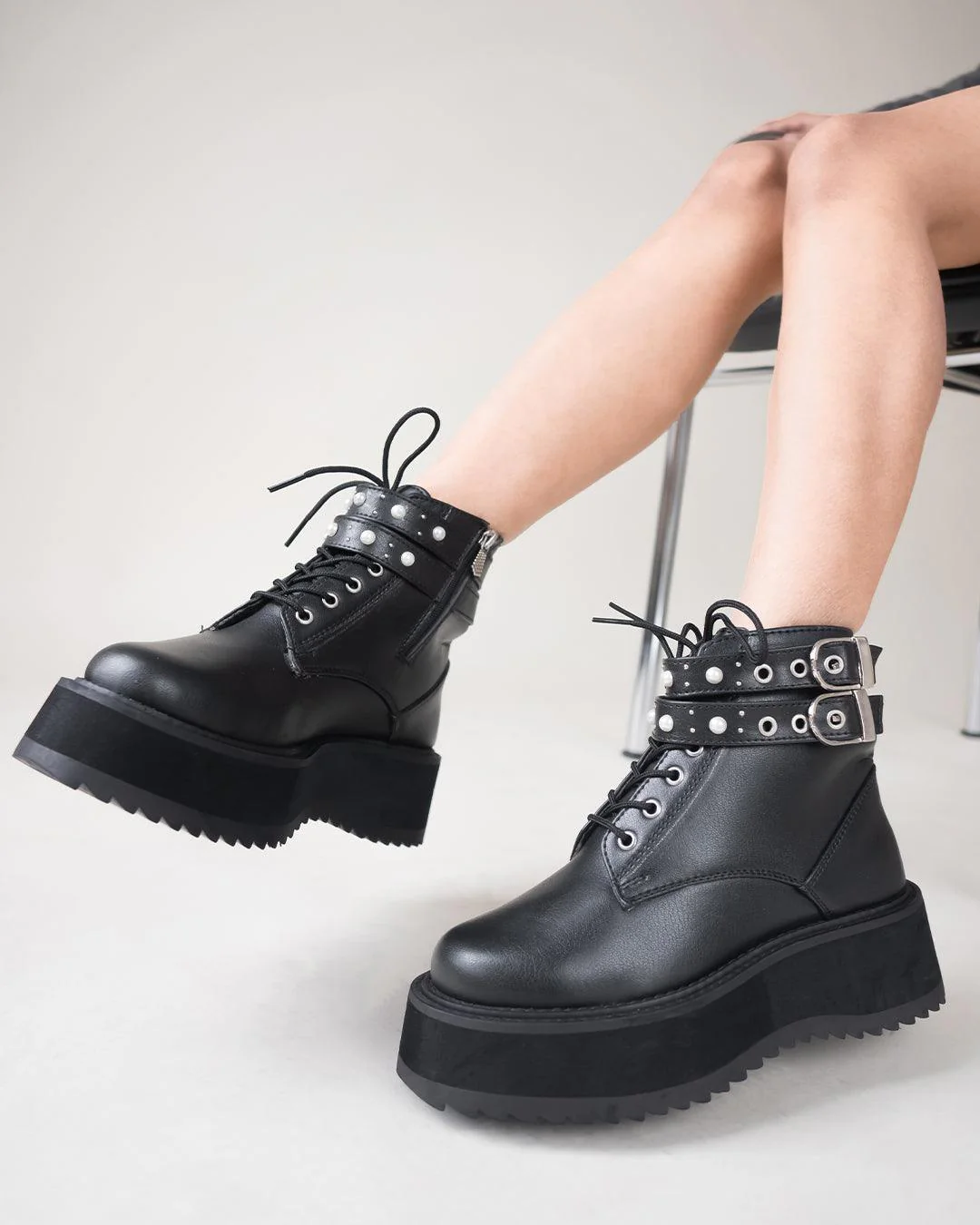 Off Duty Aesthetic Silver Studs Black Chunky Boots - Image 7