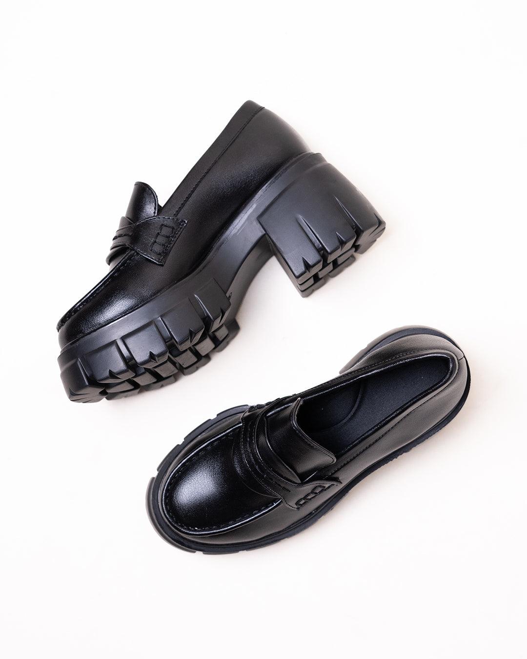 Off Duty Aesthetic Chunky Black Trending Loafers - Image 6