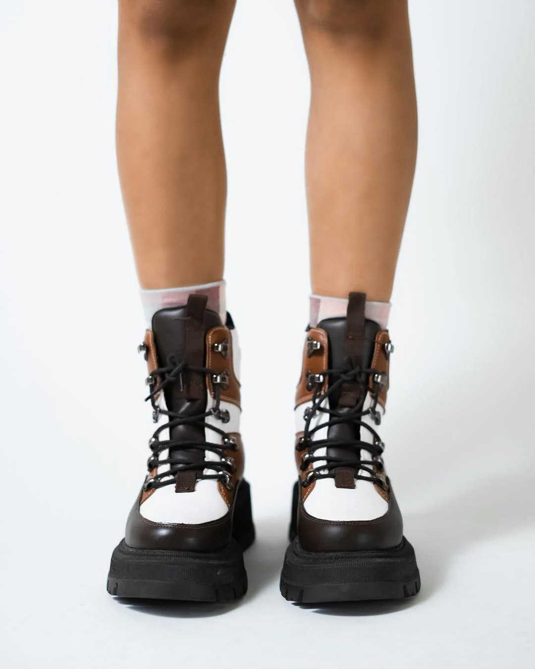 Off Duty Model Aesthetics Puffer Style Chunky Boot - Image 2