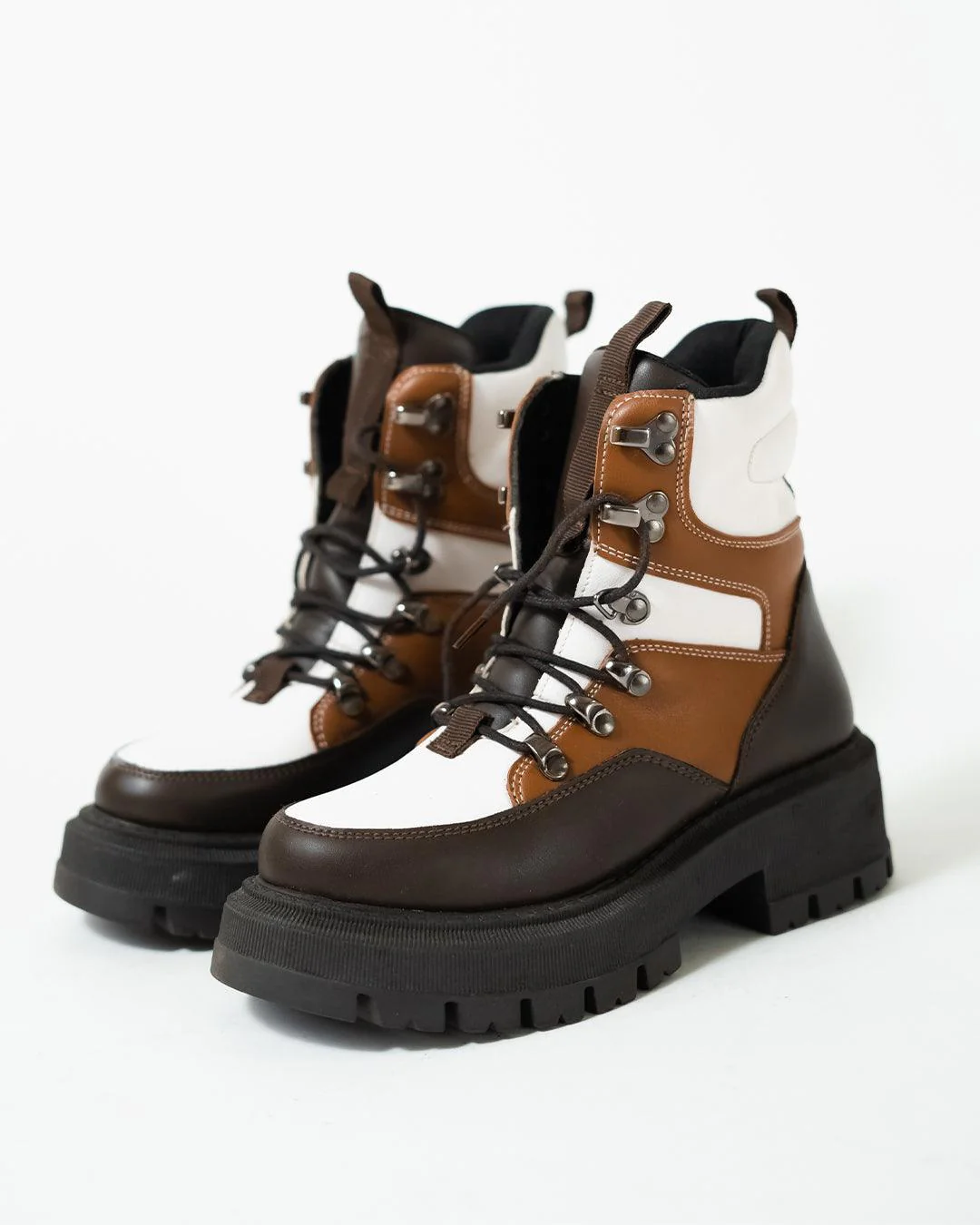 Off Duty Model Aesthetics Puffer Style Chunky Boot - Image 4