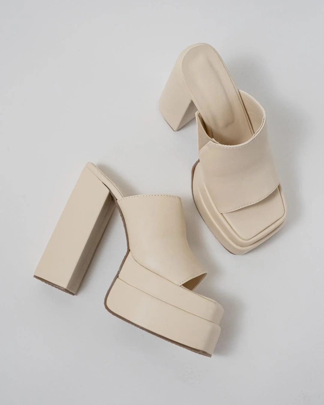 Open Toe Platform Heels in Off White Block Heel Style - Image 4