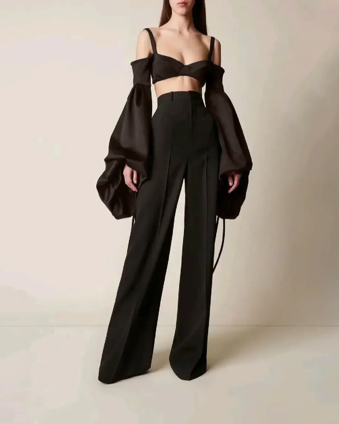 Puff Sleeve Front Slit Crop Top in Chocolate - Image 2