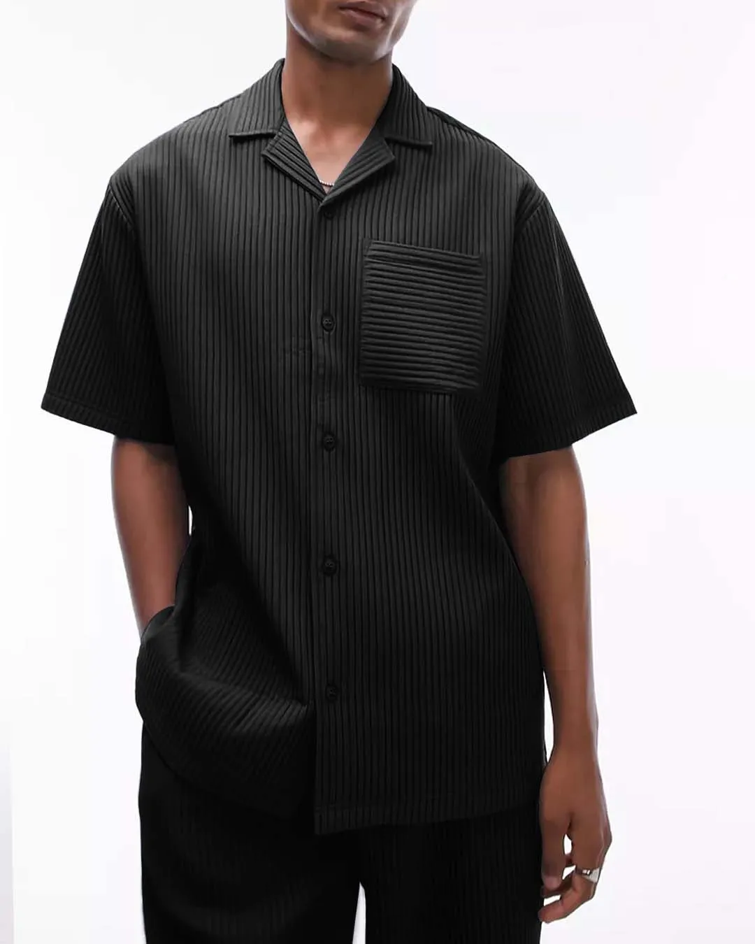 Relaxed Fit Fine-Knit Resort Black Shirt & Wide-Leg Trouser - Image 3