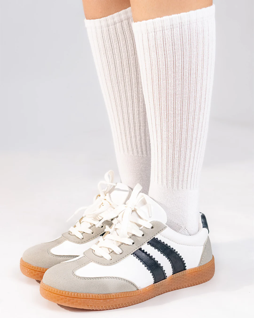 Retro Style Gum Sole Sneakers in White - Image 7