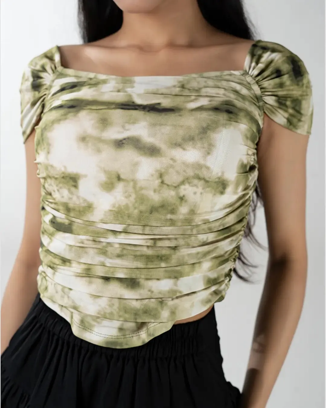 Ruched Tie-Dye Off-Shoulder Puff Sleeve Top - Image 2