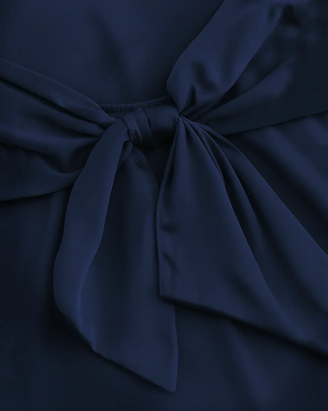 Scoop Neck Backless Bodycon Dress in Navy Blue - Image 4