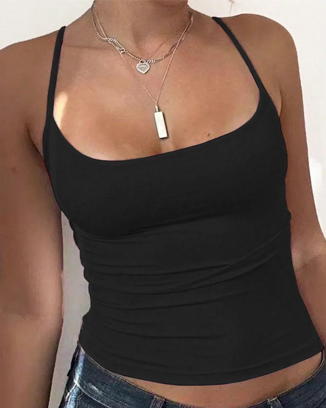Scoop Neck Slim-Fit Straight Hem Solid Sleeveless Top in Black - Image 2
