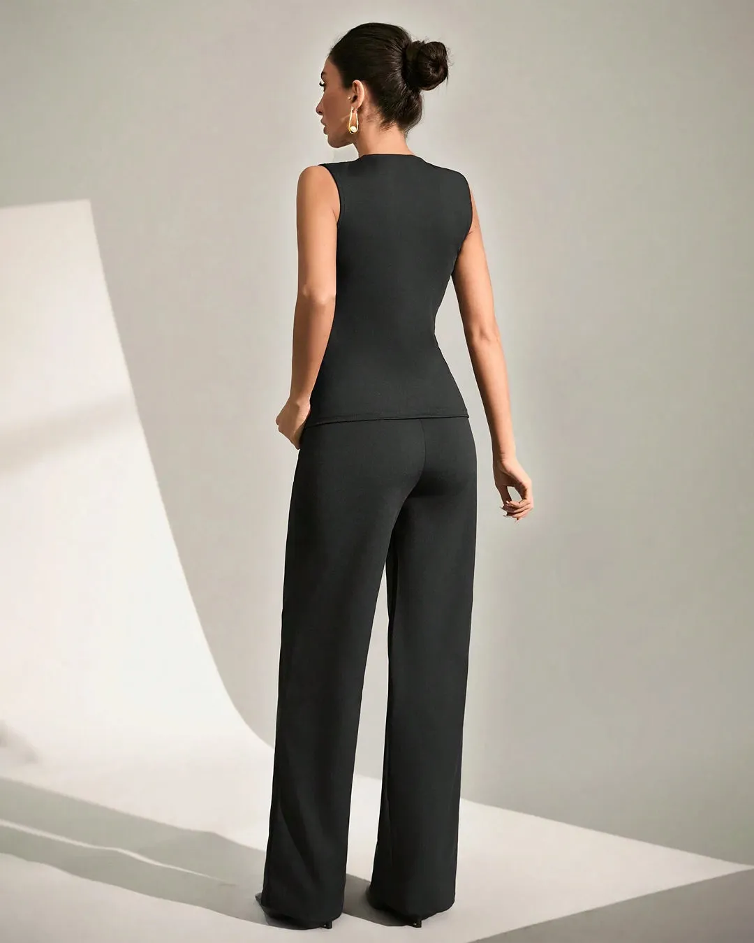 Sleeveless Button-Front Peplum Top & Wide-Leg Pants Co-Ord Set in Black - Image 3