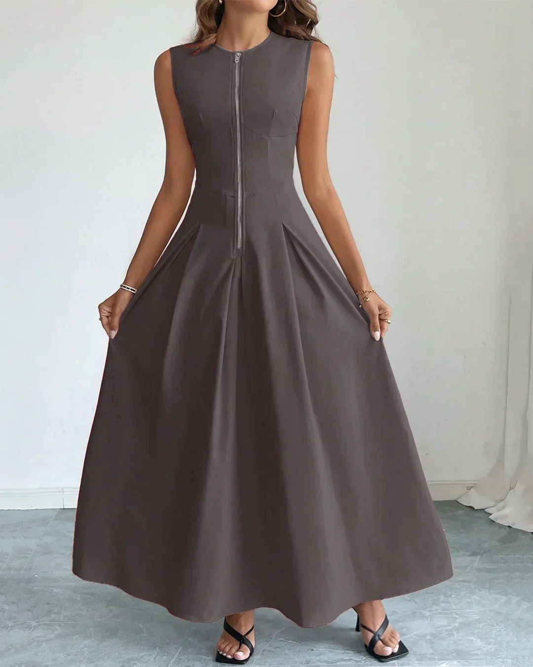 Sleeveless Fit & Flare Maxi Dress in Plum Kitten - Image 2