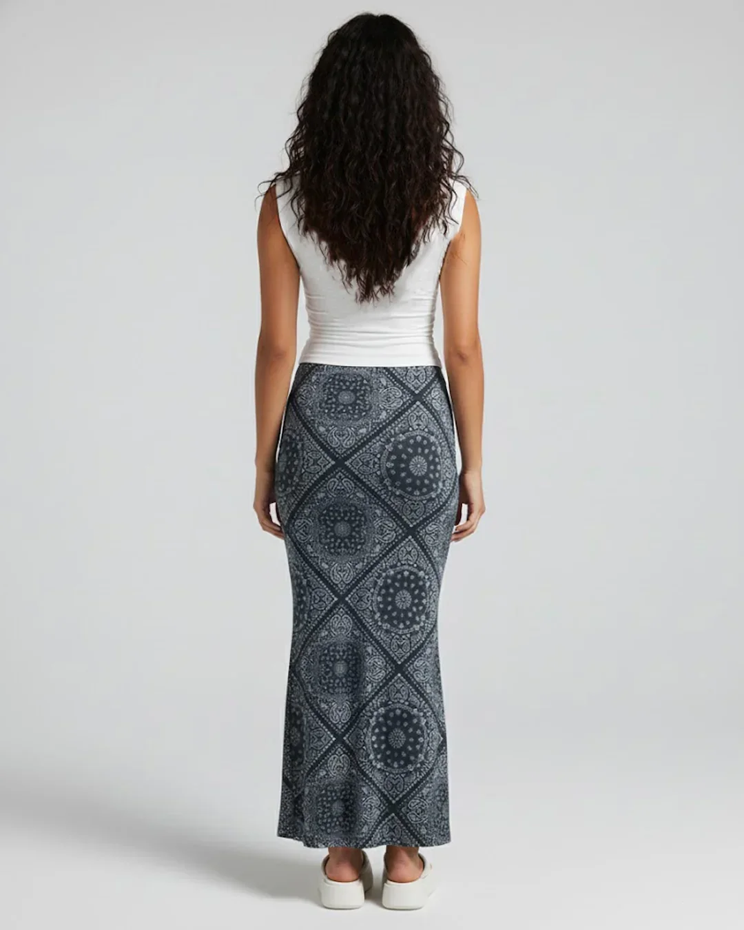Sleeveless Fitted Top & Printed Midi Skirt Co-ords Set - Image 4