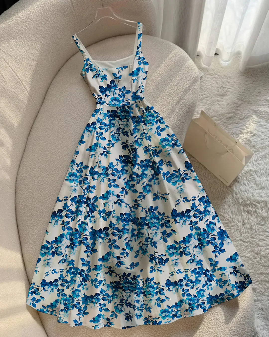 Sleeveless Square Neck Fit & Flare Floral Maxi Dress in White and Blue - Image 2