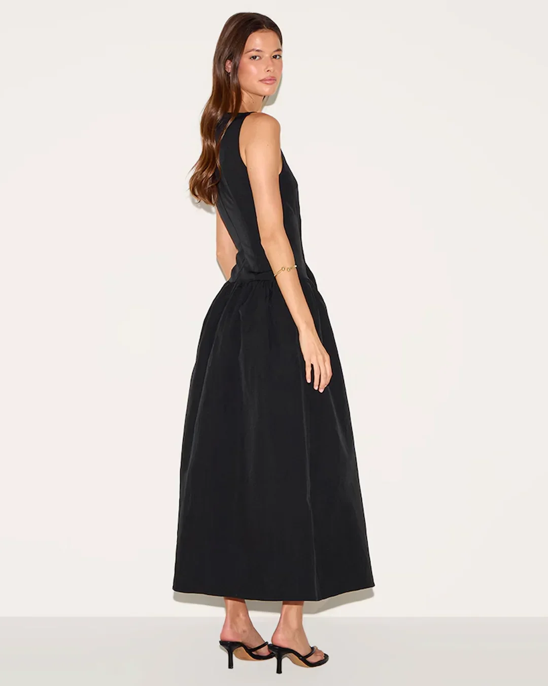 Square Neck Sleeveless Fit & Flare Maxi Dress in Black - Image 4